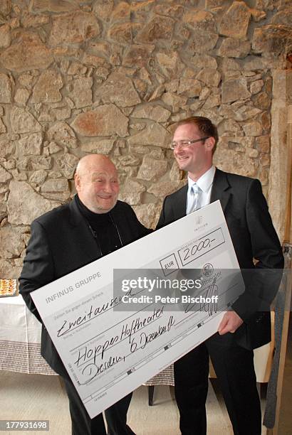 Rolf Hoppe , Mitarbeiter der "Infinus-Gruppe" , Geburtstagfeier und Gala zum 80. Geburtstag von Rolf Hoppe, Theater "Rolf Hoppes Hoftheater",...