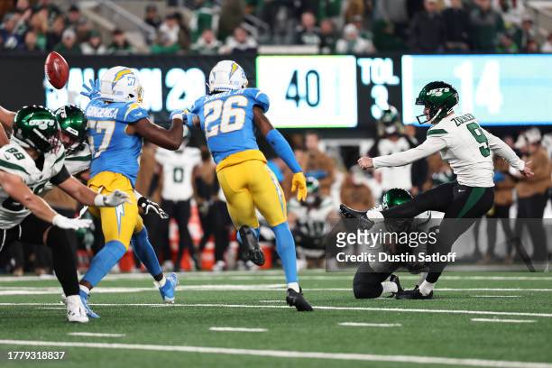 Greg Zuerlein of the New York Jets kicks a 47-yard field goal during the second quarter against the Los Angeles Chargers at MetLife Stadium on...