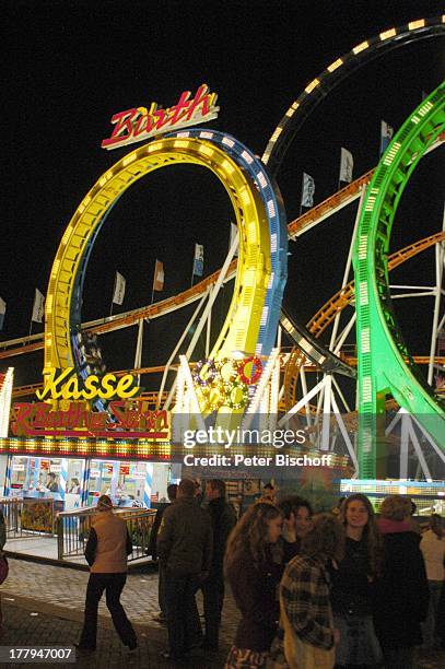 Looping-Achterbahn bei Nacht, "Bremer Freimarkt", Bremen, Deutschland, Europa, Volksfest, Jahrmarkt, Kirmis, Beleuchtung, Reise,