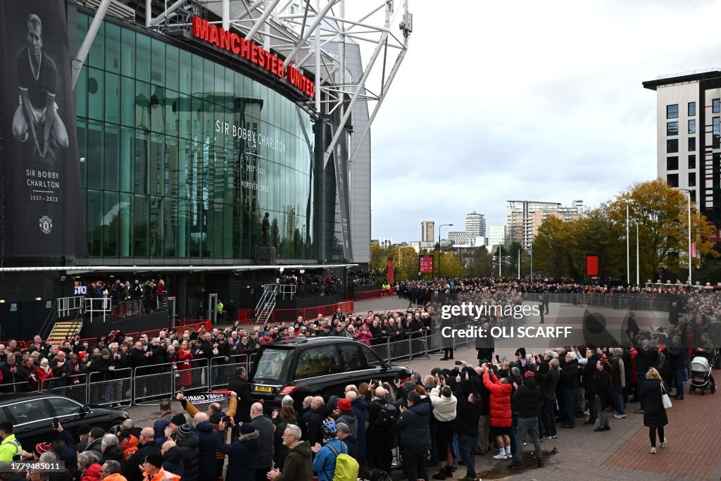 FBL-ENG-PR-MANUTD-CHARLTON-FUNERAL