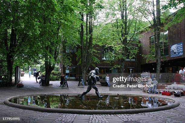 Brunnen am Eingang, Zoo, Aalborg, Nordjylland, Dänemark, Europa, Tierpark, Skulptur, Reise,