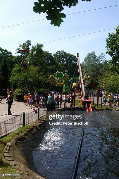 Wasserrutsche im Tier- und Freizeitpark Thüle, Friesoythe, Niedersachsen, Deutschland, Europa, Zoo, Tierpark, Vergnügungspark, Reise,