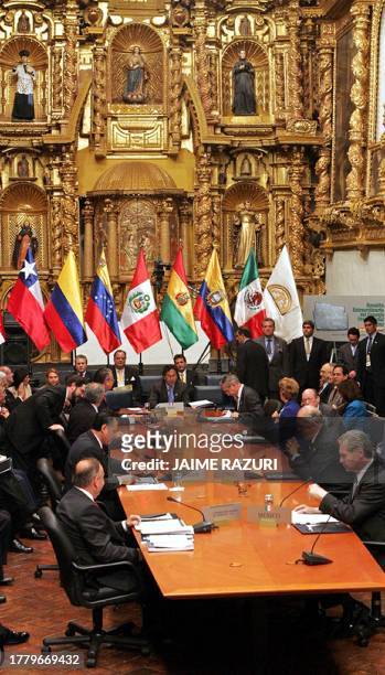 Presidentes y cancilleres de la Comunidad Andina de Naciones participan en la inauguración de la Reunión Extraordinaria de la Comunidad Andina, en...