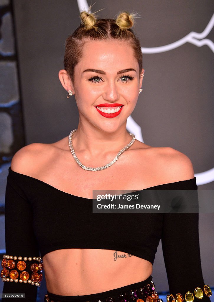 2013 MTV Video Music Awards - Celebrity Sightings