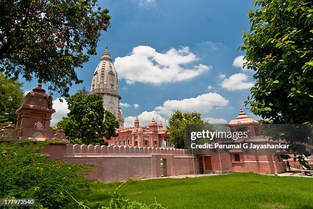 vishwanath temple - varanasi stock-fotos und bilder