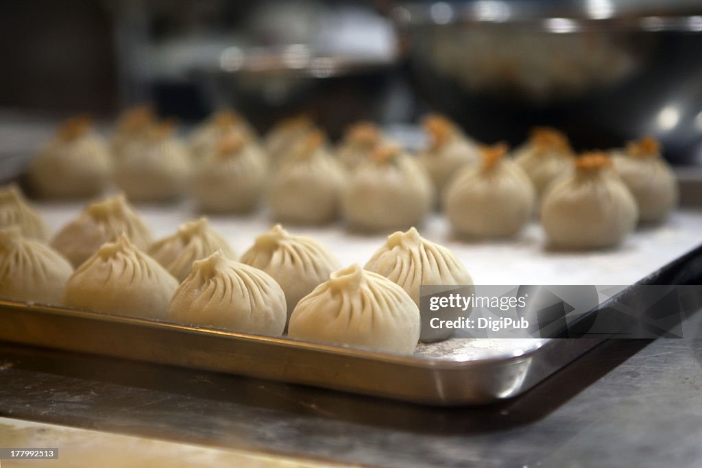 Raw baozi before steamed