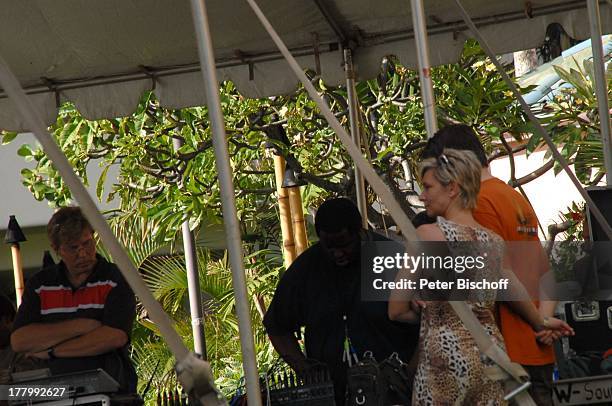 A r l M o i k, Claudia Jung , Ehemann Hans Singer , David , Probe zur Musik-Show "Aloha & Servus", Garten des "Sheraton Hotel", Honolulu, Insel Oahu,...