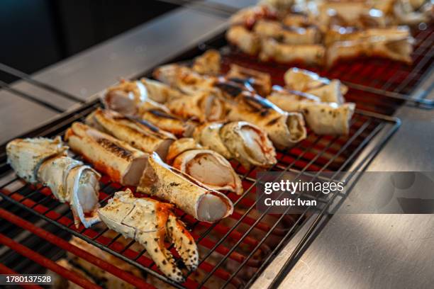 japanese style cuision, grill  snow crab - chionoecetes opilio stock pictures, royalty-free photos & images