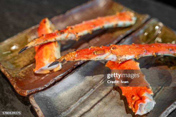 japanese style cuision, grill  snow crab - chionoecetes opilio - fotografias e filmes do acervo