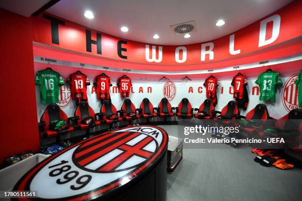 4,079 Ac Milan Dressing Room Stock Photos, High-Res Pictures, and ...