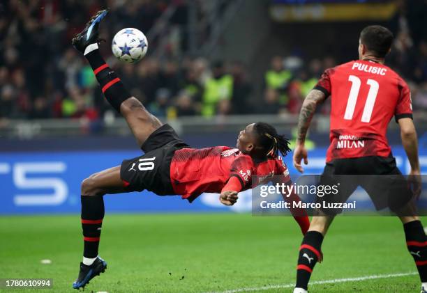 Rafael Leao of AC Milan scores the team's first goal during the UEFA Champions League match between AC Milan and Paris Saint-Germain at Stadio...