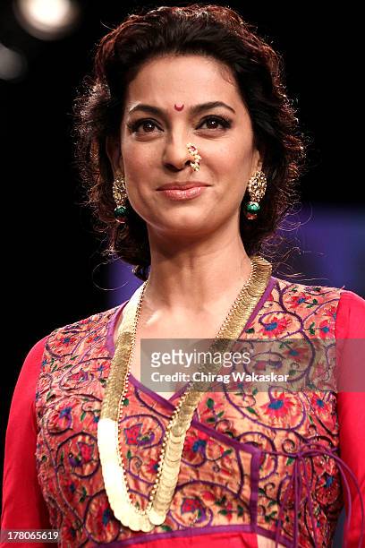 571 Juhi Chawla Photos and Premium High Res Pictures - Getty Images