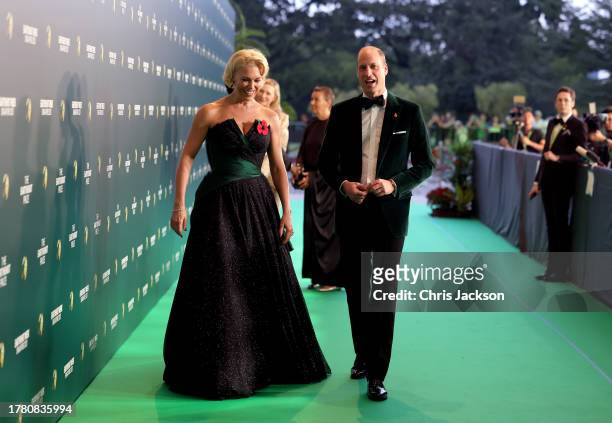 Hannah Waddingham and Prince William, Prince of Wales attend the 2023 Earthshot Prize Awards Ceremony on November 07, 2023 in Singapore. The...