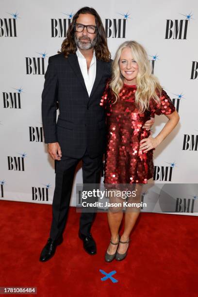 Jim McPhail and Deana Carter attend the 2023 BMI Country Awards at BMI Nashville on November 07, 2023 in Nashville, Tennessee.