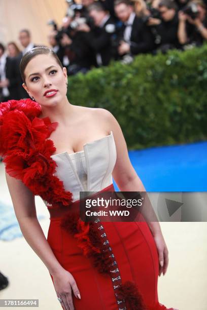 Ashley Graham, Red carpet arrivals at the 2017 Met Gala: Rei Kawakubo/Comme des Garcons, May 1st, 2017.