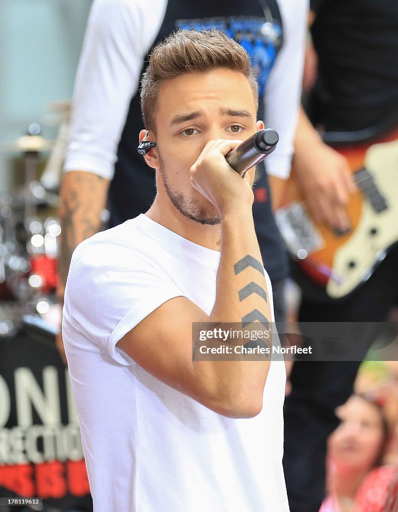 One Direction Performs On NBC's "Today"