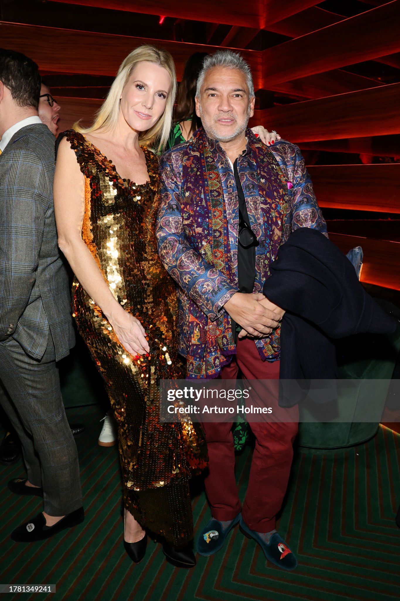 https://media.gettyimages.com/id/1781349241/photo/nina-garcia-alice-naylor-leyland-celebrate-tablescape-and-holiday-collection.jpg?s=2048x2048&w=gi&k=20&c=HUmY1XHypbG8a353hSIWUpxqvzEWa9r_HoApQ9Uv-Lc=