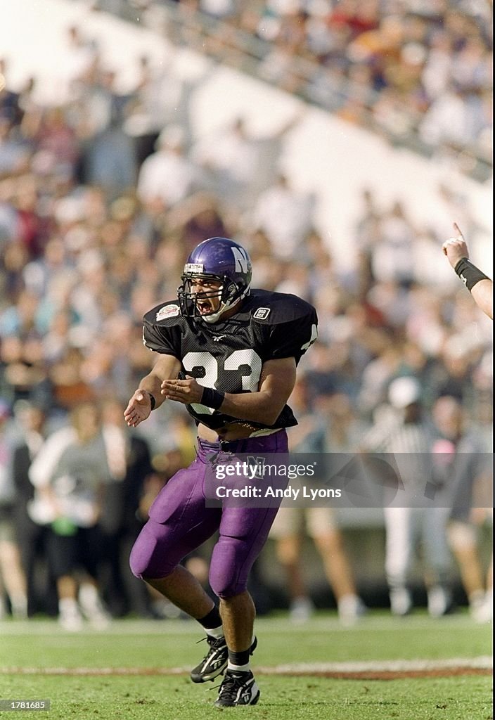 Safety Eric Collier of the Northwestern Wildcats in action during the ...