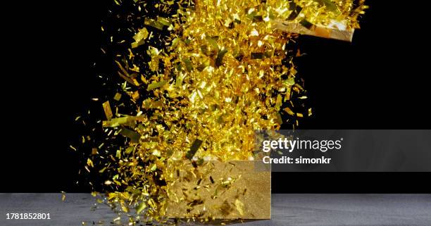 Gold Foil Burst Photos and Premium High Res Pictures - Getty Images