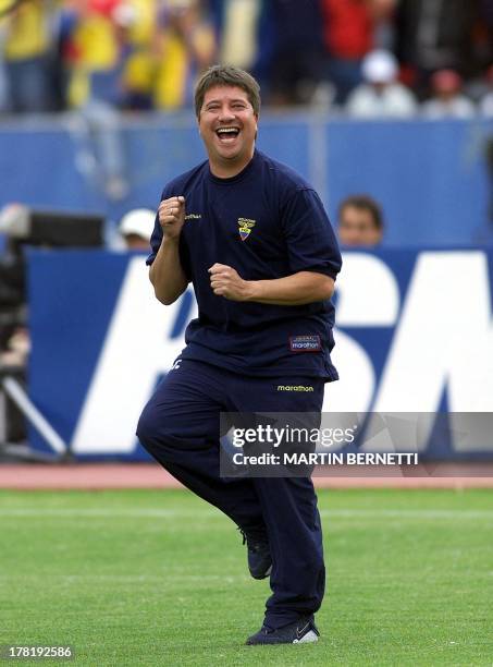 The coach for the Ecuador, Ruben Dario Gomez, celebrate his victory against Uruguay in Quito, 07 November 2001. El director tecnico de Ecuador, Ruben...