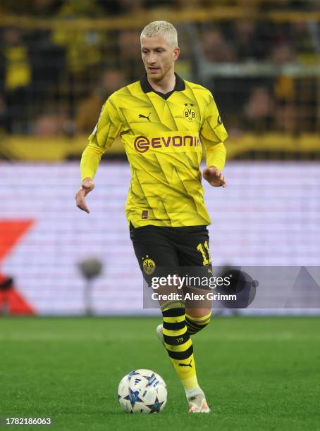 Marco Reus of Borussia Dortmund controls the ball during the UEFA Champions League match between Borussia Dortmund and Newcastle United at Signal...