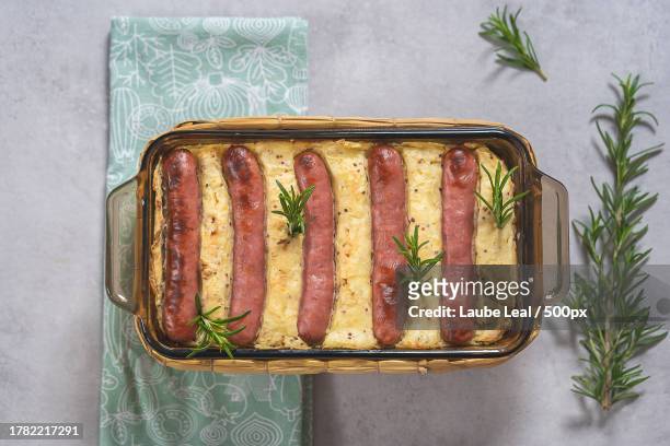 directly above shot of meat in tray on table - comida gourmet stock pictures, royalty-free photos & images