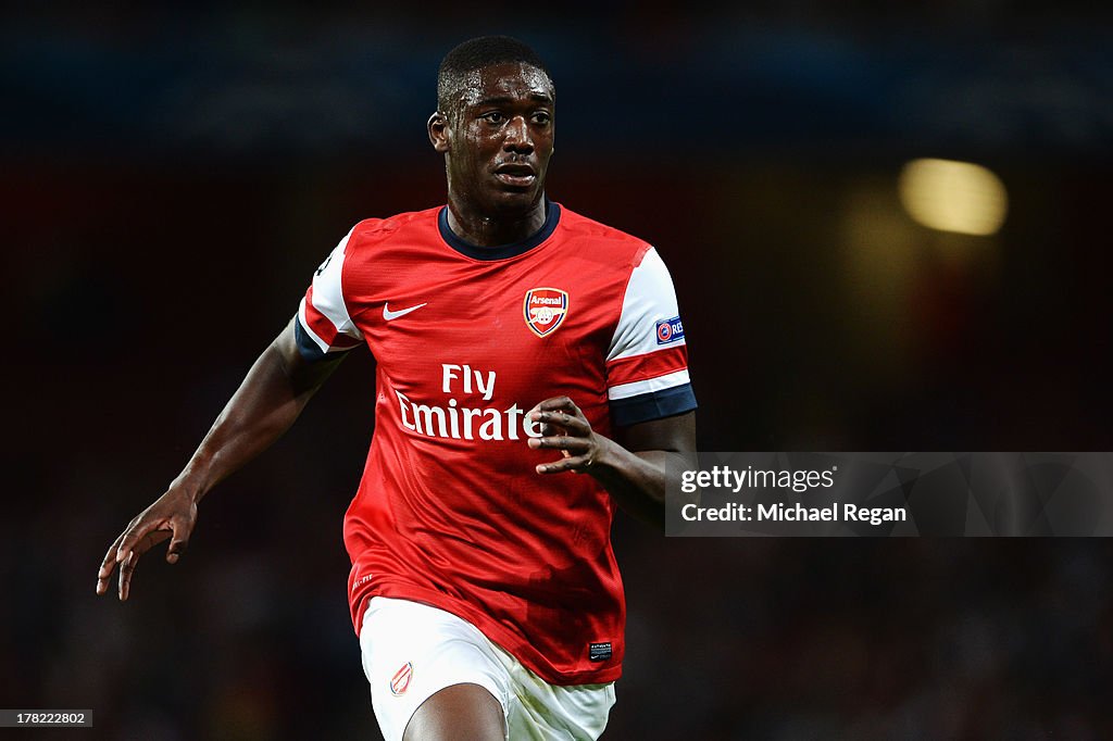 Arsenal v Fenerbahce SK - UEFA Champions League Play-offs: Second Leg