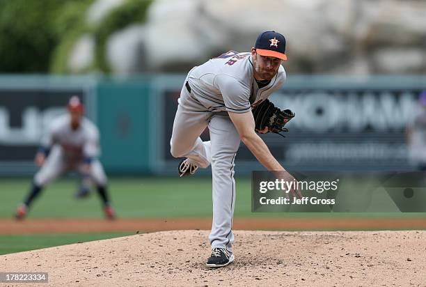 Philip Humber of the Houston Astros pitches against the Los Angeles Angels of Anaheim at Angel Stadium of Anaheim on April 14, 2013 in Anaheim,...