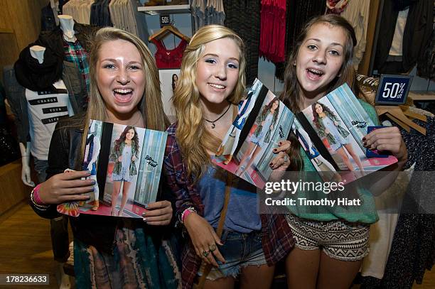 Fans line up to attend an exclusive meet & greet with YouTube Celebrity Bethany 'Macbarbie07' Mota at the Woodfield mall Aeropostale on August 27,...