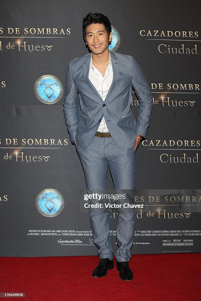 The Mortal Instruments: City of Bones" Mexico City - Red Carpet