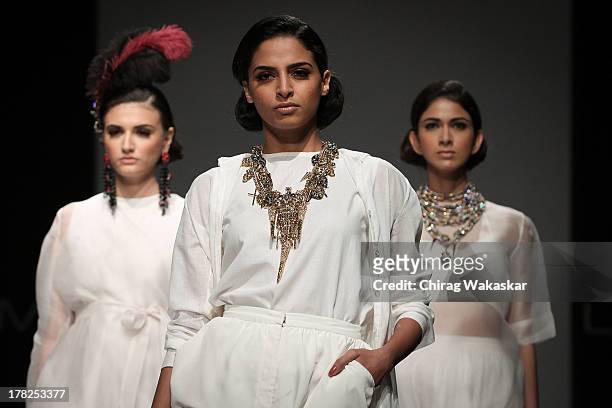 Model showcases designs by House Of Chic by Jinali Sutariya and Heena Surani during day 5 of Lakme Fashion Week Winter/Festive 2013 at the Hotel...