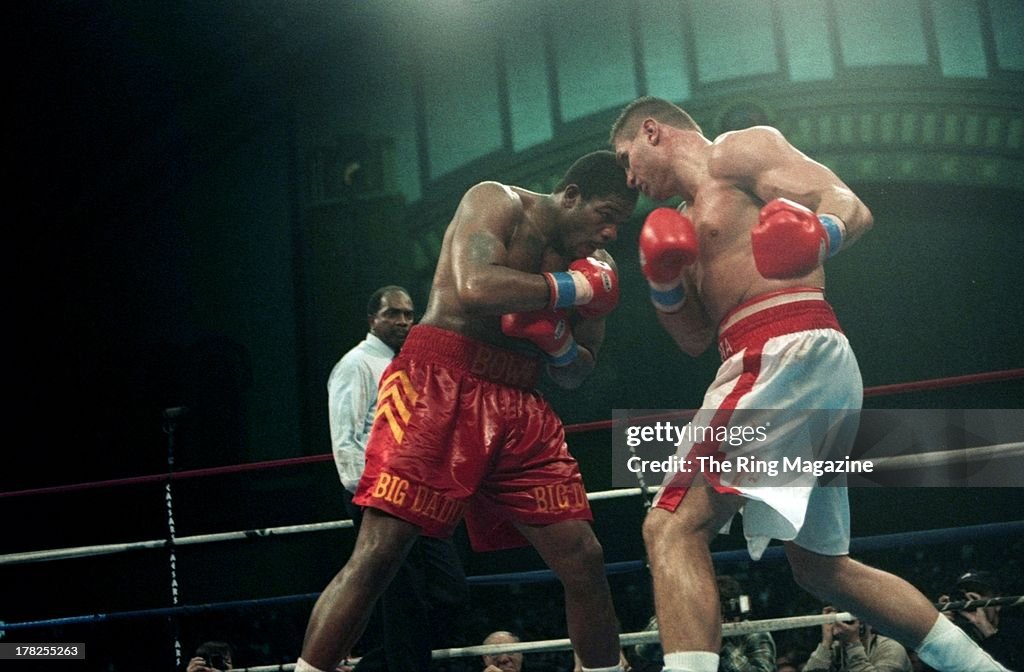 Andrew Golota looks to throw a punch against Riddick Bowe during the ...