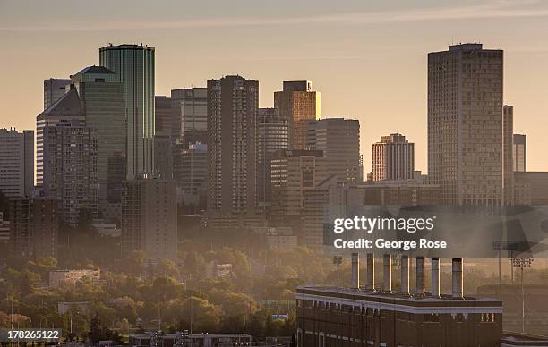 Edmonton High Rise Edmonton Skyline Photos and Premium High Res Pictures - Getty Images