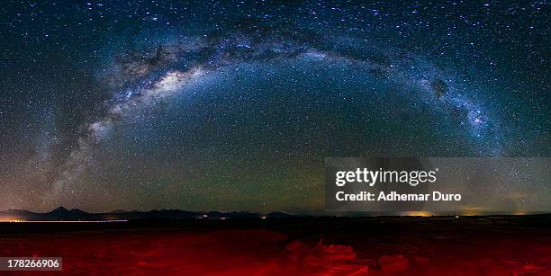 milky way arch - san pedro de atacama stock-fotos und bilder