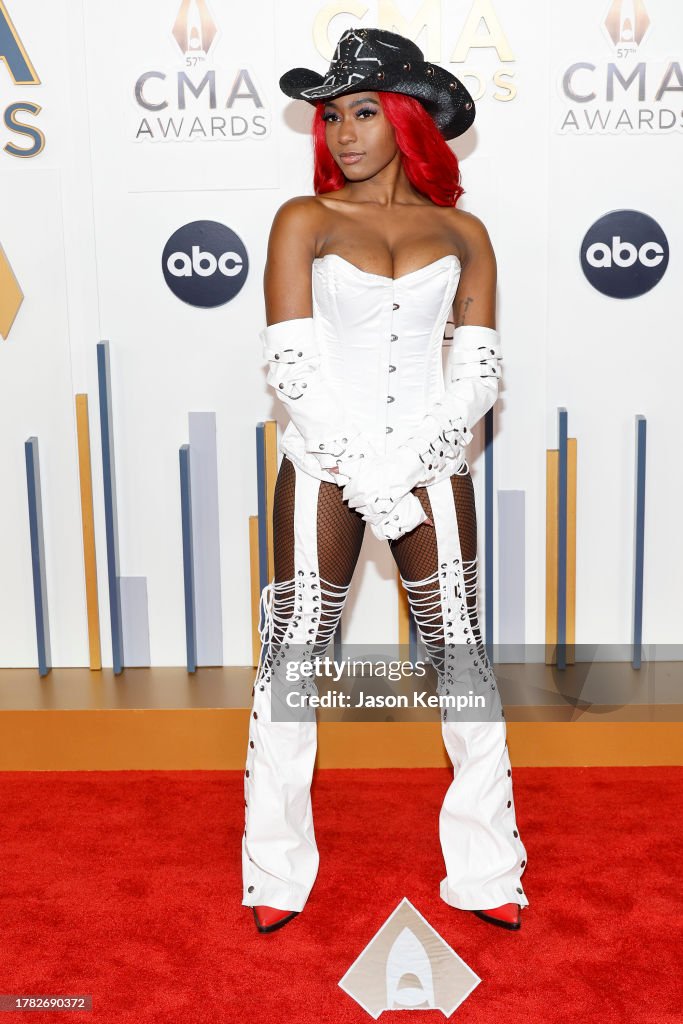 The 57th Annual CMA Awards - Arrivals