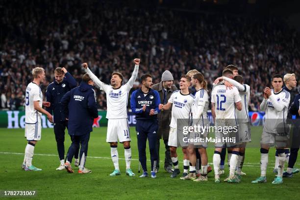 Players of FC Copenhagen celebrate after the team's victory during the UEFA Champions League match between F.C. Copenhagen and Manchester United at...