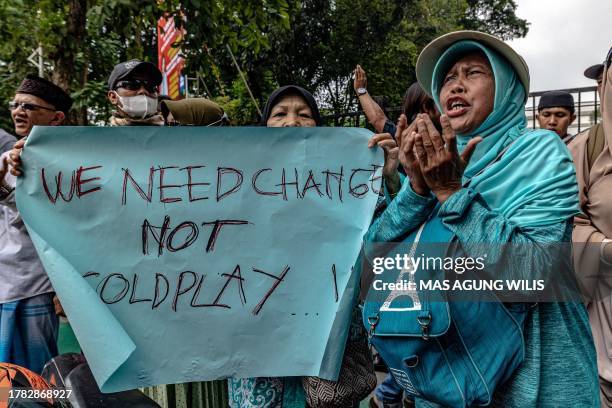 Muslim protesters demand the cancellation of a concert by British rock band Coldplay, which the protesters say supports LGBTQ rights in violation of...