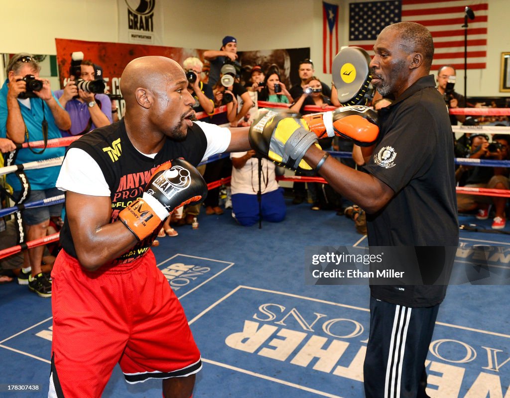 Floyd Mayweather Jr. Media Workout