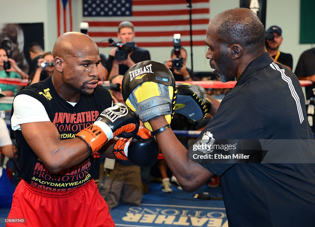 Floyd Mayweather Jr. Media Workout