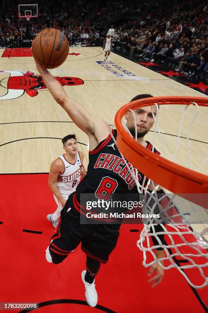 Zach LaVine of the Chicago Bulls dunks against the Phoenix Suns during the second half at the United Center on November 08, 2023 in Chicago,...