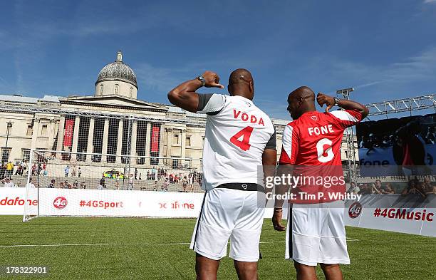 Ex Tottenham Hostspur legend Les Ferdinand and Ex Arsenal legend Ian Wright during the Vodafone 4G Goes Live Launch at Trafalgar Sqaure on August 29,...