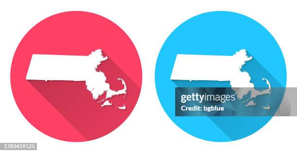 illustrations, cliparts, dessins animés et icônes de carte du massachusetts. icône ronde avec une longue ombre sur fond rouge ou bleu - massachusetts