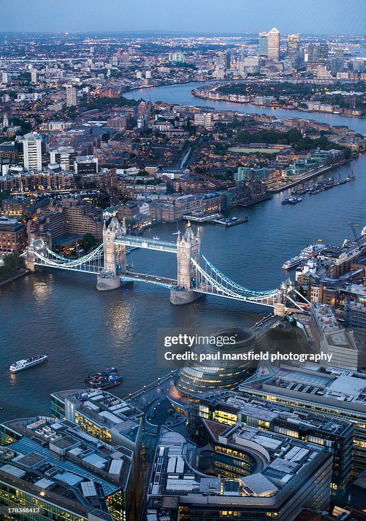 Bird's eye view of London skyline