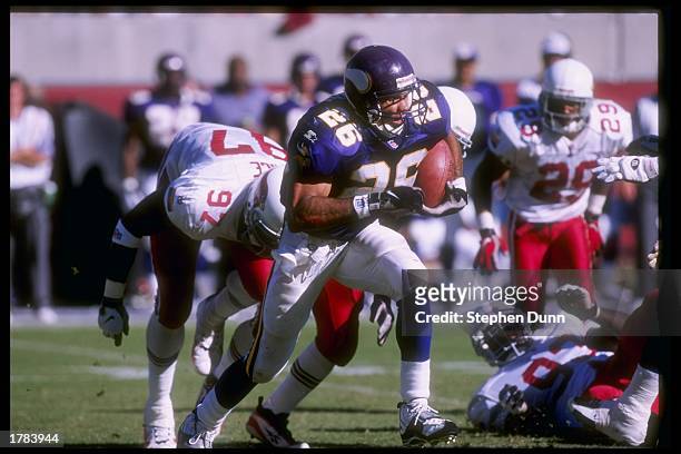 Running back Robert Smith of the Minnesota Vikings carries the football during the Vikings 20-19 win over the Arizona Cardinals at Sun Devil Stadium...