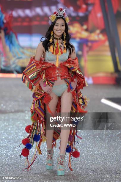 Liu Wen on the catwalk