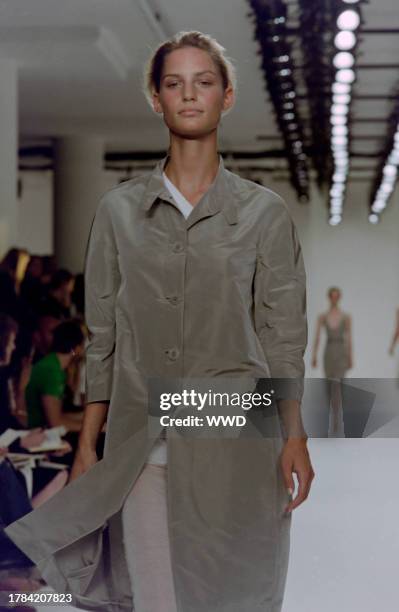 This is the first collection designed by Francisco Costa following Calvin Klein's departure from his eponymous label in the fall of 2003. Model Renee...