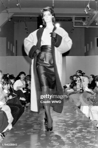 Joan Ruffing Model 1,822 Joan Severance Images Stock Photos, High-Res Pictures, and Images ...
