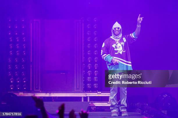 Jeremy Phillip Felton, known professionally as Jeremih, performs on stage at The OVO Hydro on November 09, 2023 in Glasgow, Scotland.