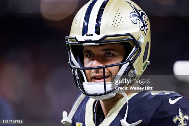 Derek Carr of the New Orleans Saints on the sidelines during a game against the Chicago Bears at Caesars Superdome on November 5, 2023 in New...