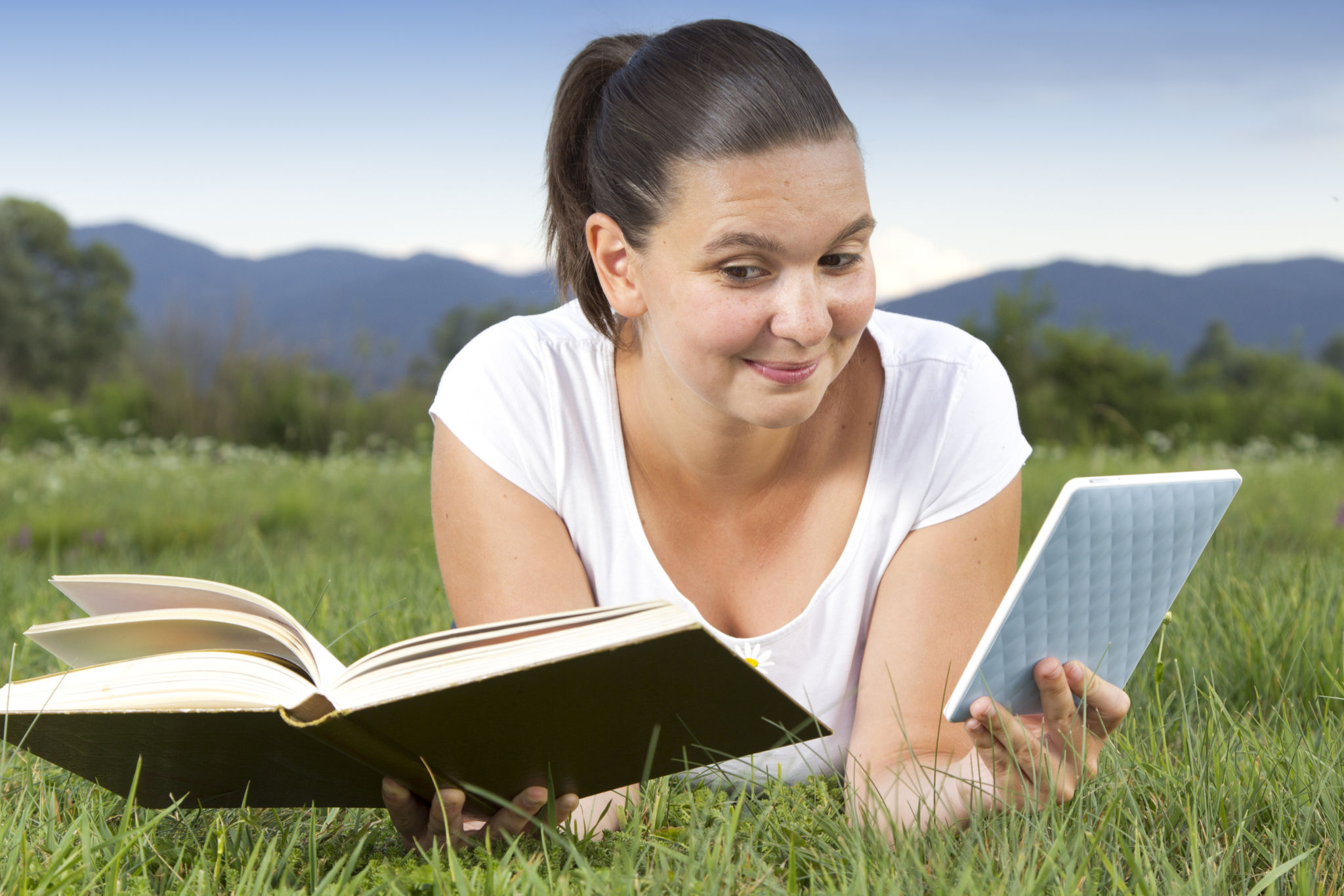 outdoor readability